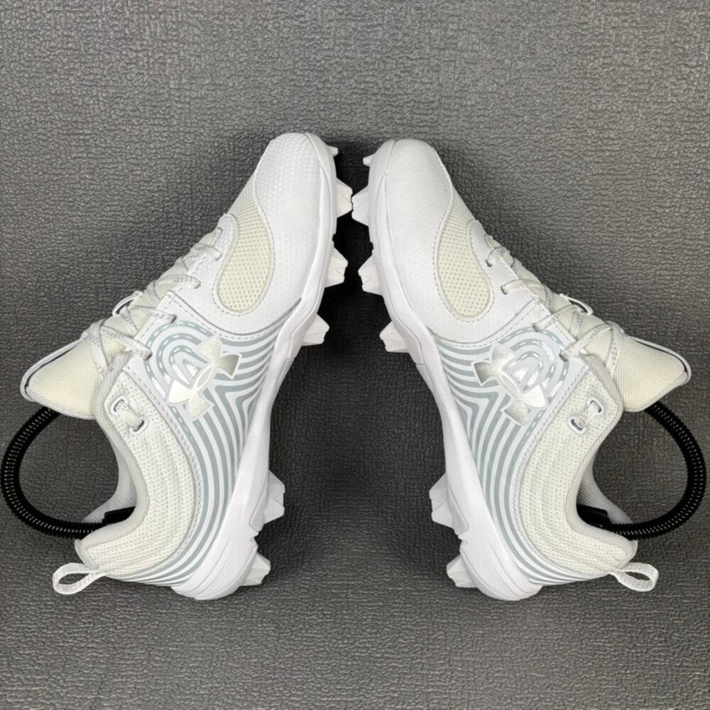 Under Armour Glyde RM 3022076-100 Size Women`s 7 White Grey Softball Cleats - Picture 5 of 8